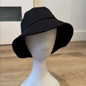 Black Bucket Hat
